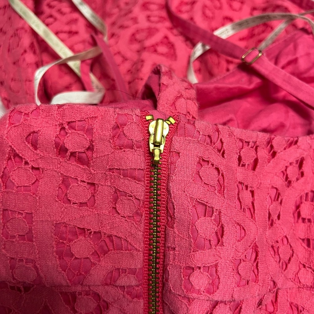 Lilly Pulitzer karina Eyelet Pink Lace Bow Mini Dress Size 4 Barbiecore Coastal - Picture 4 of 9